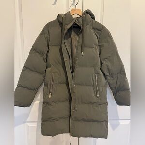 Zara Women’s Khaki Puffer Coat